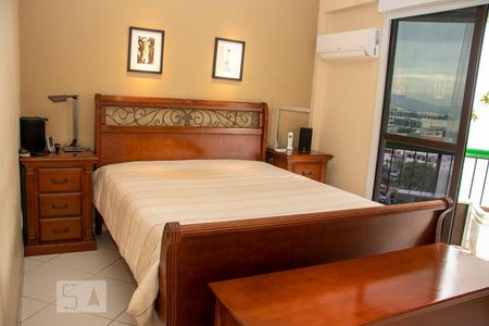 Apartamento à venda com 101m², 2 quartos e 1 vagaSuíte