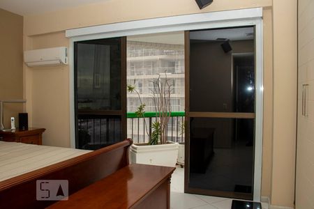 Apartamento à venda com 101m², 2 quartos e 1 vagaSuíte