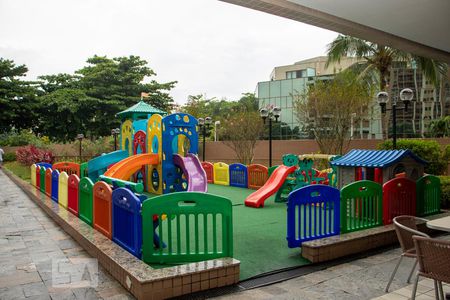 Apartamento à venda com 101m², 2 quartos e 1 vagaÁrea Comum - Playground