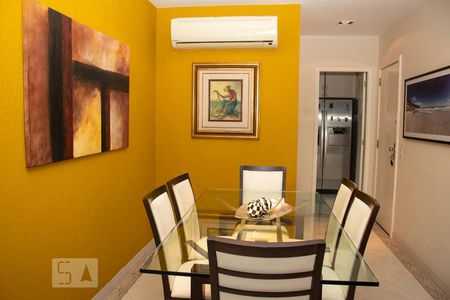 Sala de apartamento à venda com 2 quartos, 101m² em Barra da Tijuca, Rio de Janeiro