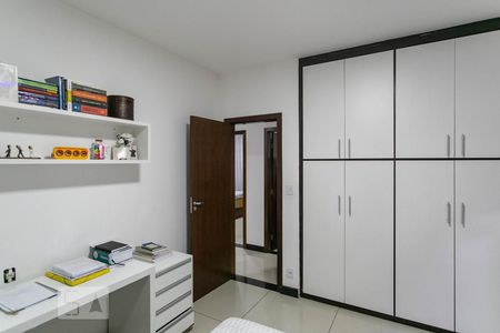 Casa para alugar com 360m², 3 quartos e 5 vagasQuarto 2