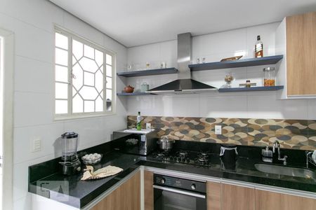 Casa para alugar com 360m², 3 quartos e 5 vagasCozinha