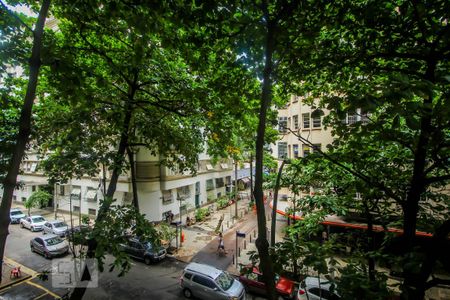 Apartamento para alugar com 64m², 3 quartos e 1 vagaVista