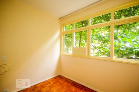 Quarto 1 de apartamento para alugar com 3 quartos, 64m² em Copacabana, Rio de Janeiro
