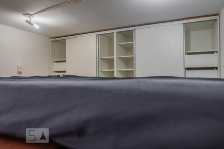 Sala/Quarto de apartamento para alugar com 1 quarto, 27m² em Laranjeiras, Rio de Janeiro