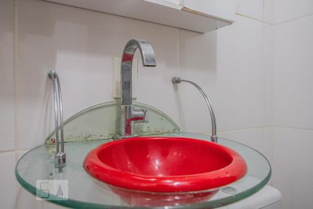 Banheiro de apartamento para alugar com 1 quarto, 27m² em Laranjeiras, Rio de Janeiro