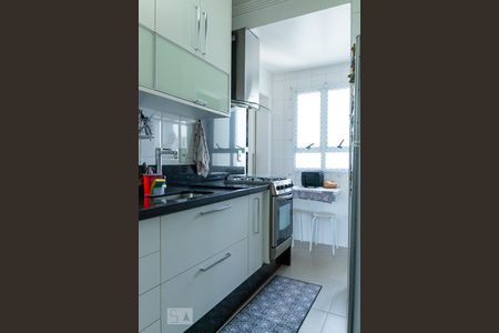 Apartamento para alugar com 81m², 2 quartos e 2 vagasCozinha