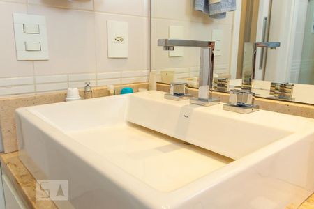 Apartamento para alugar com 81m², 2 quartos e 2 vagasBanheiro da Suíte 