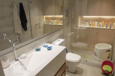 Apartamento à venda com 155m², 2 quartos e 2 vagasBanheiro