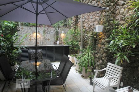 Apartamento à venda com 155m², 2 quartos e 2 vagasVaranda da Sala