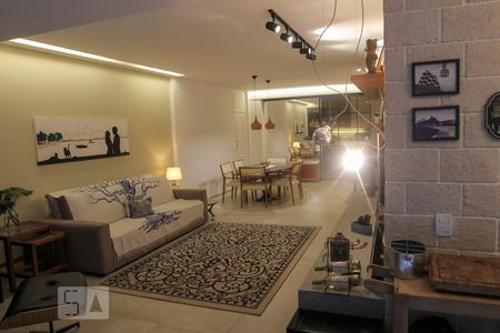 Apartamento à venda com 155m², 2 quartos e 2 vagasSala