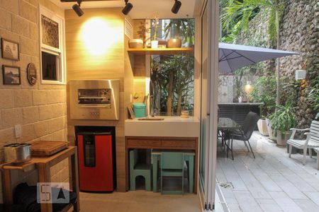 Apartamento à venda com 155m², 2 quartos e 2 vagasSala e Varanda