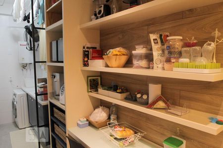 Apartamento à venda com 155m², 2 quartos e 2 vagasCozinha e Área de Serviço