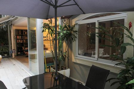 Apartamento à venda com 155m², 2 quartos e 2 vagasVaranda da Sala