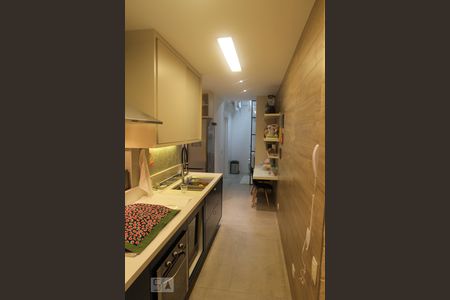 Apartamento à venda com 155m², 2 quartos e 2 vagasCozinha