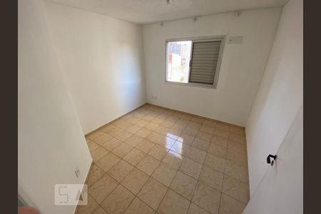 Quarto de apartamento à venda com 1 quarto, 34m² em Vila Carmosina, São Paulo