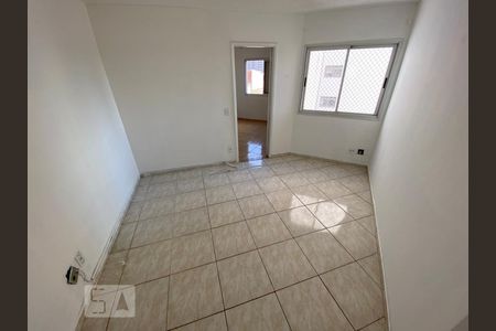 Sala de apartamento à venda com 1 quarto, 34m² em Vila Carmosina, São Paulo