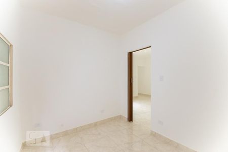 Quarto de casa para alugar com 1 quarto, 50m² em Vila Santa Clara, São Paulo