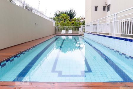 Apartamento para alugar com 62m², 2 quartos e 1 vagaPiscina