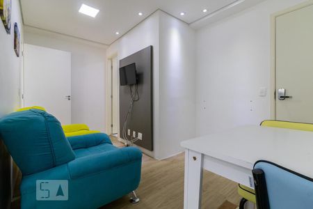 Sala de apartamento para alugar com 1 quarto, 42m² em Melville Empresarial Ii, Barueri