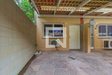 Casa de condomínio à venda com 120m², 2 quartos e 1 vagaFachada