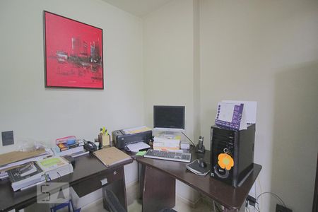 Apartamento para alugar com 172m², 3 quartos e 1 vaga Apartamento para alugar com 172m², 3 quartos e 1 vagaQuarto 3