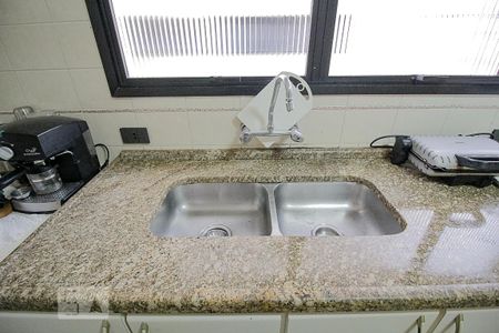 Apartamento para alugar com 172m², 3 quartos e 1 vaga Apartamento para alugar com 172m², 3 quartos e 1 vagaCozinha