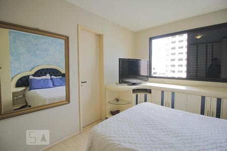 Quarto 1 de apartamento para alugar com 3 quartos, 172m² em Água Verde, Curitiba