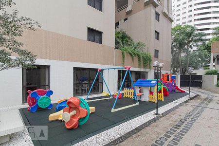 Apartamento para alugar com 172m², 3 quartos e 1 vaga Apartamento para alugar com 172m², 3 quartos e 1 vagaPlayground