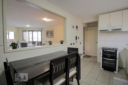 Apartamento para alugar com 172m², 3 quartos e 1 vaga Apartamento para alugar com 172m², 3 quartos e 1 vagaCozinha