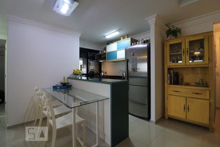 Apartamento para alugar com 118m², 2 quartos e 2 vagasCozinha