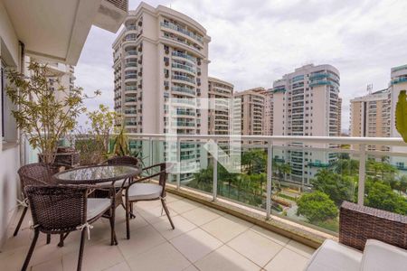 Varanda de apartamento para alugar com 3 quartos, 117m² em Barra da Tijuca, Rio de Janeiro