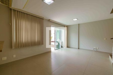 Sala de apartamento para alugar com 3 quartos, 117m² em Barra da Tijuca, Rio de Janeiro
