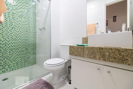 Banheiro do Corredor de apartamento à venda com 2 quartos, 94m² em Alphaville, Santana de Parnaíba