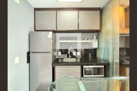 Sala/Cozinha de apartamento para alugar com 1 quarto, 52m² em Vila Olímpia, São Paulo