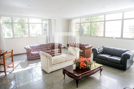 Apartamento à venda com 120m², 3 quartos e 2 vagas Apartamento à venda com 120m², 3 quartos e 2 vagasÁrea comum - Salão de jogos