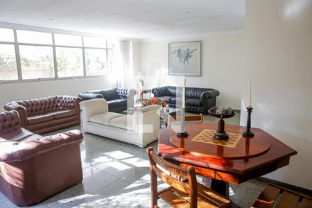 Apartamento à venda com 120m², 3 quartos e 2 vagas Apartamento à venda com 120m², 3 quartos e 2 vagasÁrea comum - Salão de jogos