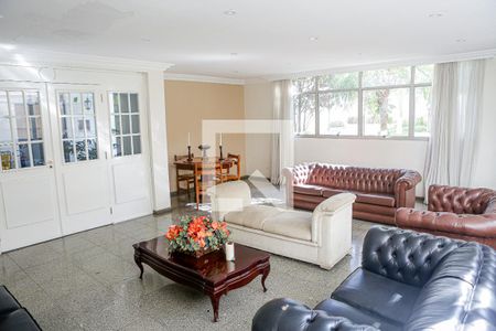Apartamento à venda com 120m², 3 quartos e 2 vagas Apartamento à venda com 120m², 3 quartos e 2 vagasÁrea comum - Salão de jogos