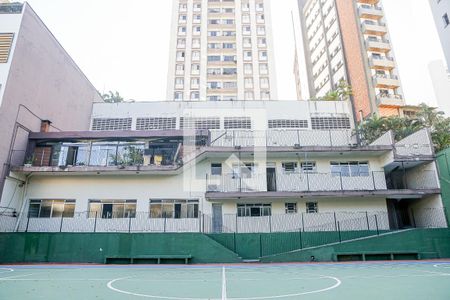 Apartamento à venda com 120m², 3 quartos e 2 vagas Apartamento à venda com 120m², 3 quartos e 2 vagasFundo do Condomínio