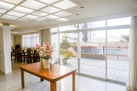 Apartamento à venda com 120m², 3 quartos e 2 vagas Apartamento à venda com 120m², 3 quartos e 2 vagasÁrea comum - Salão de Festas
