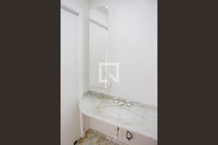 Apartamento à venda com 120m², 3 quartos e 2 vagas Apartamento à venda com 120m², 3 quartos e 2 vagasBanheiro da Suíte