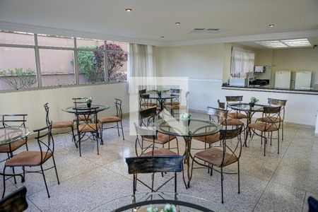 Apartamento à venda com 120m², 3 quartos e 2 vagas Apartamento à venda com 120m², 3 quartos e 2 vagasÁrea comum - Salão de Festas