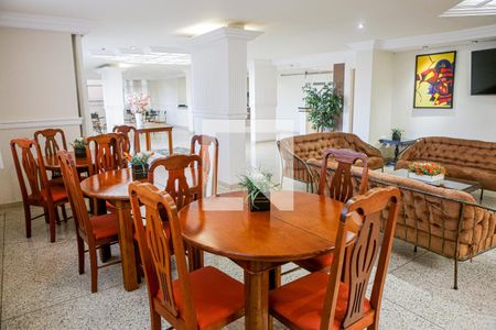 Apartamento à venda com 120m², 3 quartos e 2 vagas Apartamento à venda com 120m², 3 quartos e 2 vagasÁrea comum - Salão de Festas