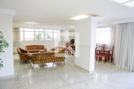 Apartamento à venda com 120m², 3 quartos e 2 vagas Apartamento à venda com 120m², 3 quartos e 2 vagasÁrea comum - Salão de festas