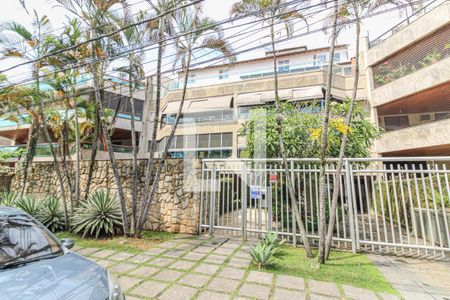 Apartamento para alugar com 81m², 2 quartos e 1 vagaFachada