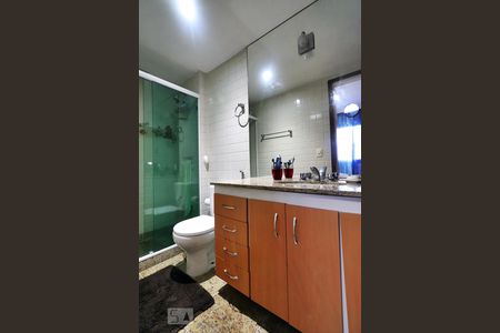 Apartamento à venda com 185m², 3 quartos e 4 vagasBanheiro da Suíte 3