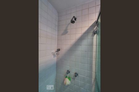 Apartamento à venda com 185m², 3 quartos e 4 vagasBanheiro da Suíte 1