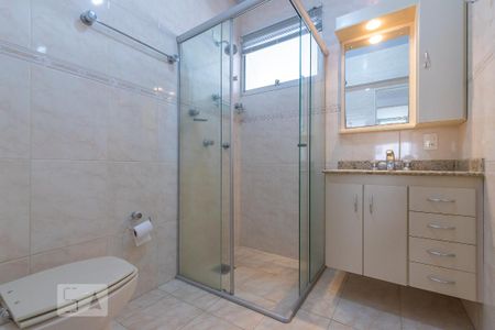 Apartamento para alugar com 118m², 3 quartos e 1 vaga Apartamento para alugar com 118m², 3 quartos e 1 vagaBanheiro social