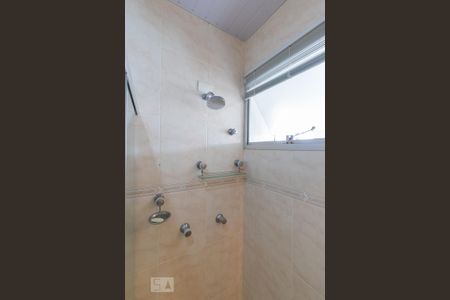 Apartamento para alugar com 118m², 3 quartos e 1 vaga Apartamento para alugar com 118m², 3 quartos e 1 vagaBanheiro social