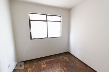 Quarto 2 de apartamento para alugar com 2 quartos, 57m² em Rebouças, Curitiba